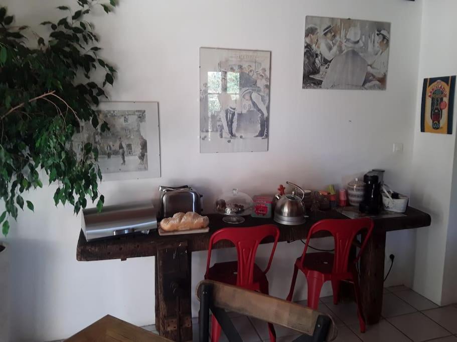 La Suite De Garlone Aujargues Exteriör bild